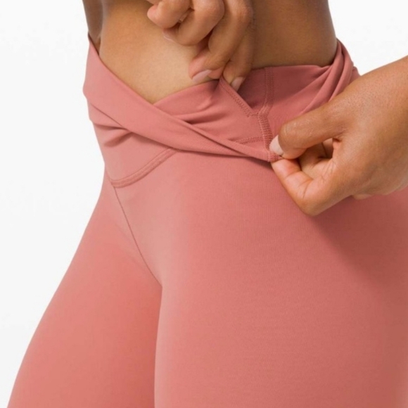 LULULEMON WUNDER UNDER HIGH-RISE TIGHT 28" FULL-ON LUXTREME. BRIER ROSE/2 - Picture 5 of 12